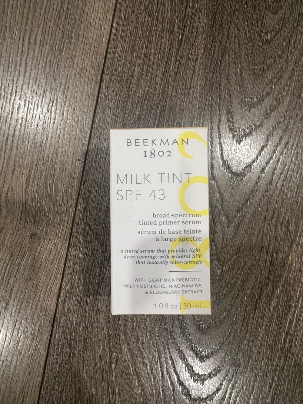 Beekman 1802 Milk Tint SPF 43 Tinted Primer Serum - White/Yellow